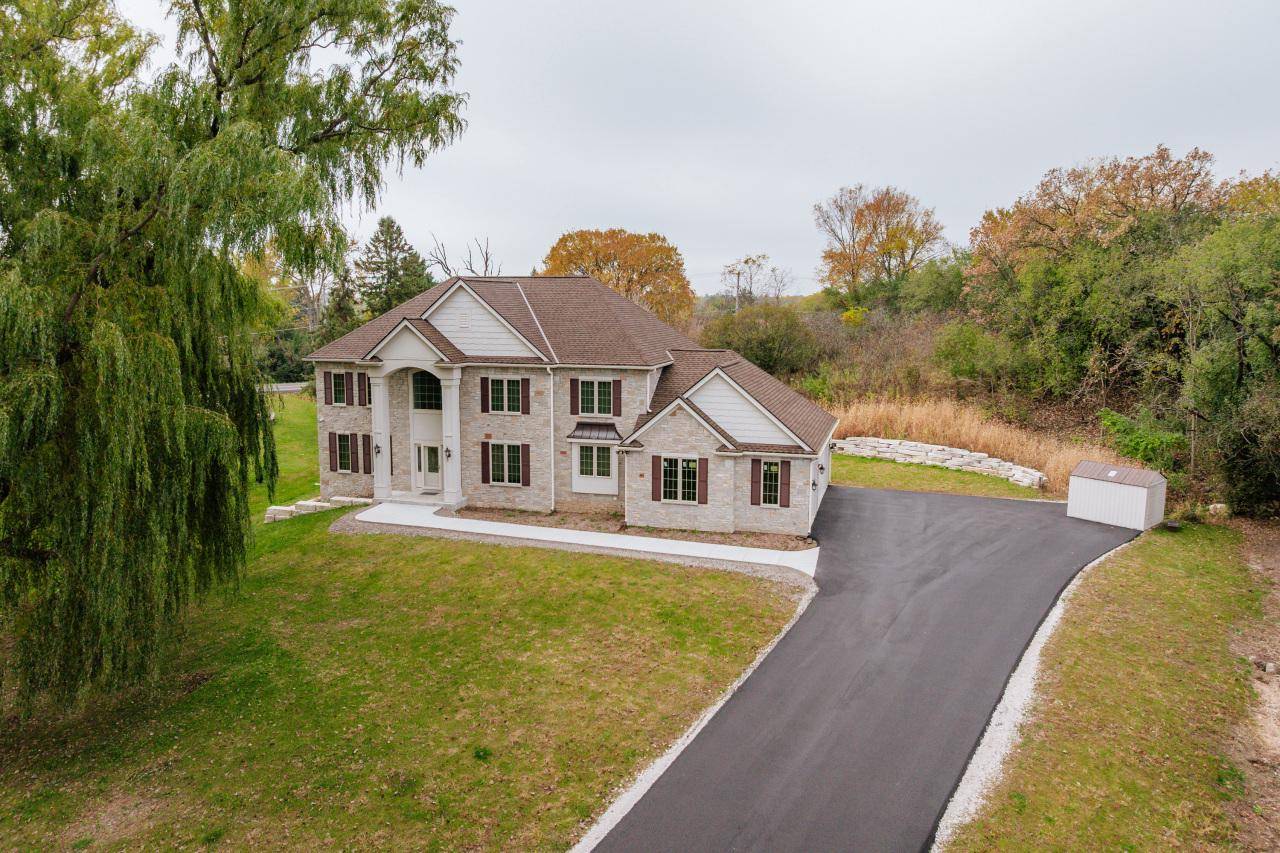 Wales, WI 53183,545 Thomas ROAD