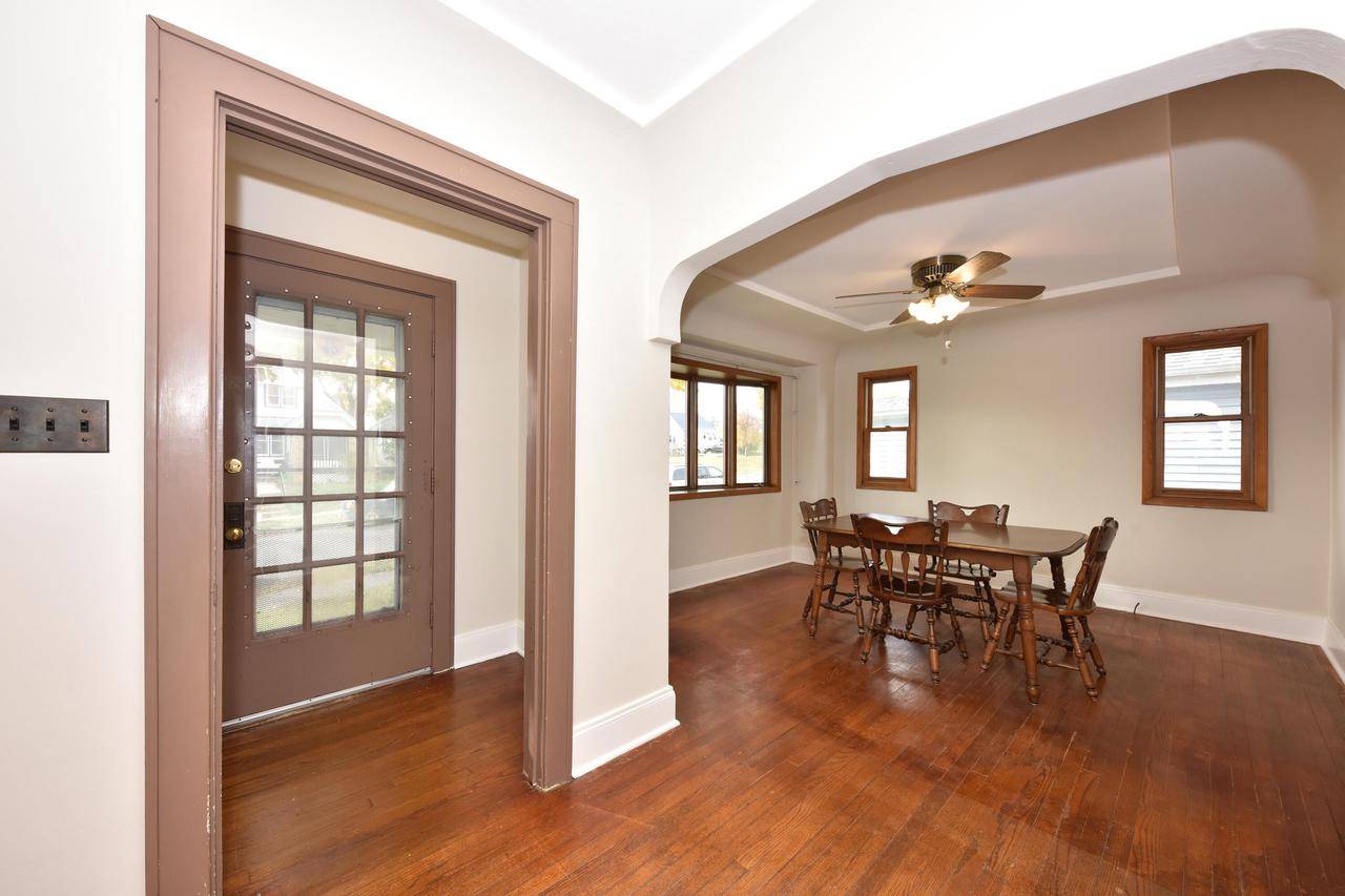 West Allis, WI 53214,9418 W Lapham STREET