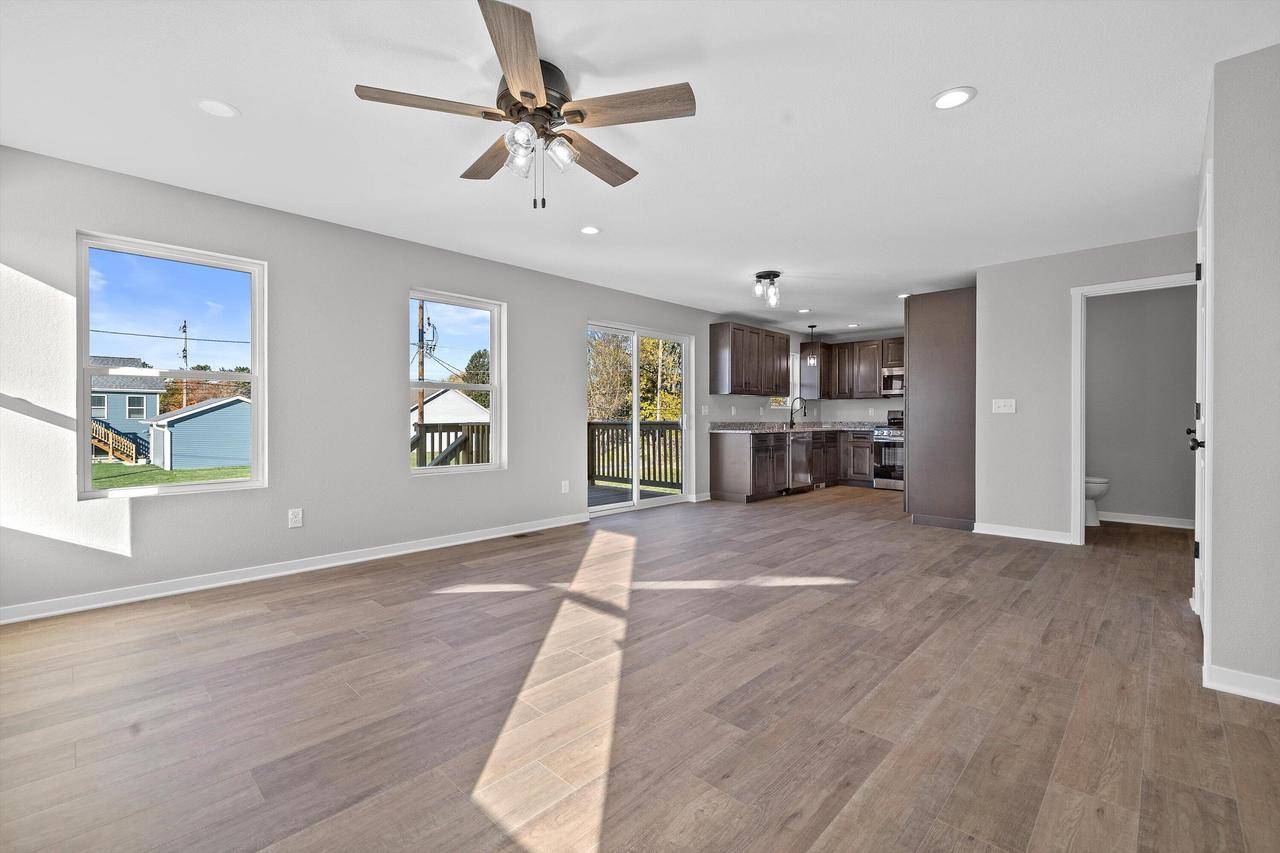 Kenosha, WI 53144,4920 37TH AVENUE