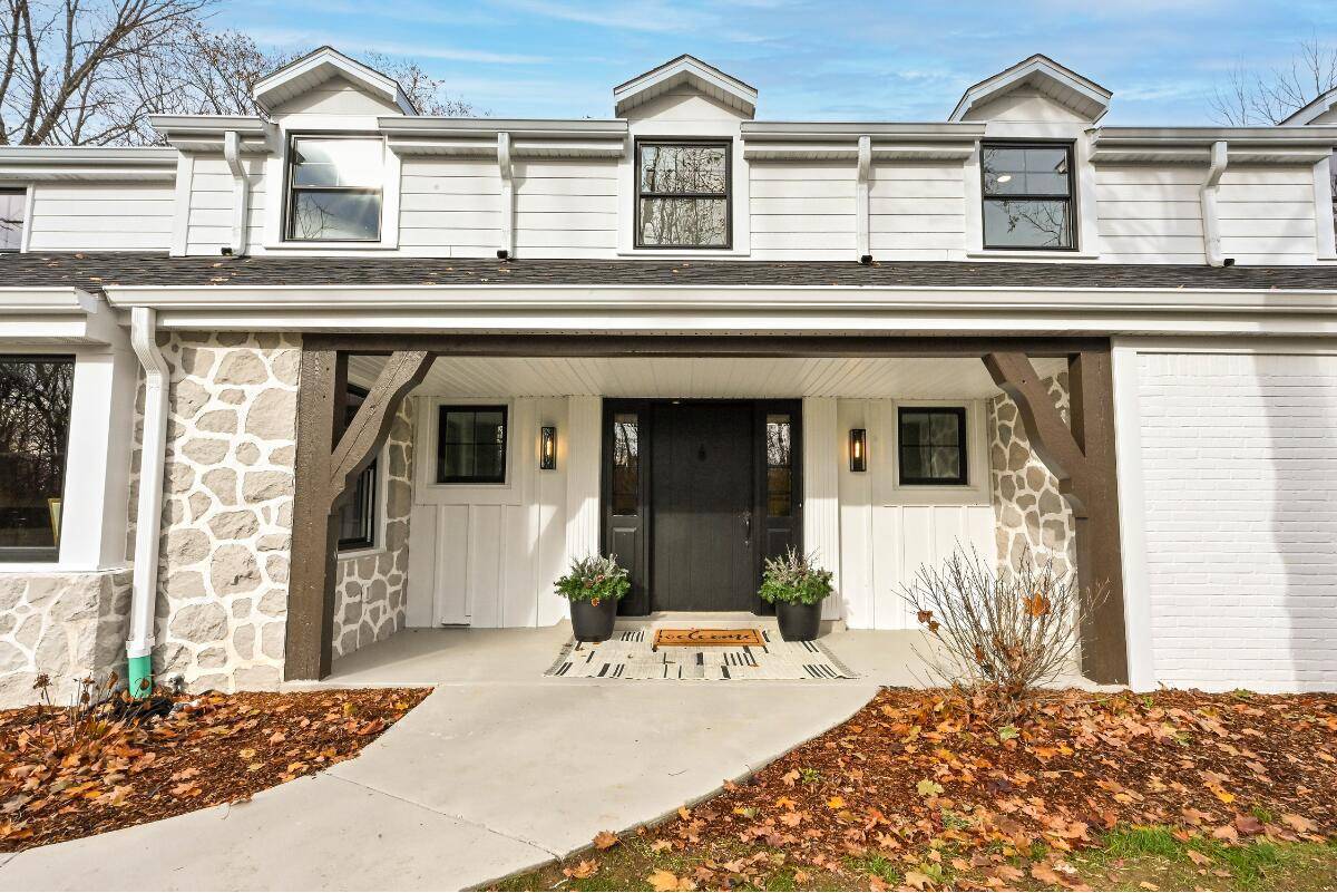 Mequon, WI 53092,10525 N Fairway LANE