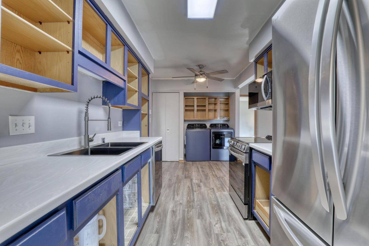 Greenfield, WI 53220,4526 S Greenridge CIRCLE