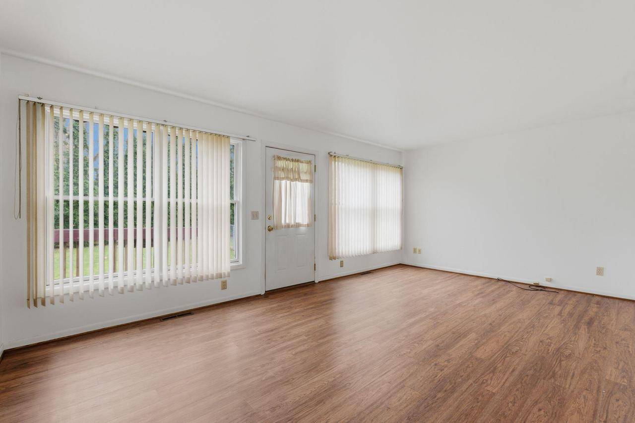 Burlington, WI 53105,449 Lewis STREET