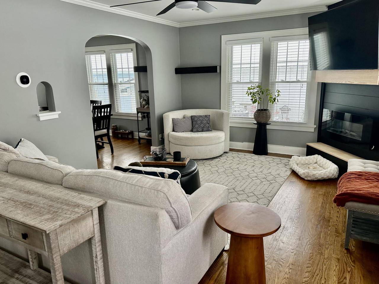 Oconomowoc, WI 53066,613 E Washington AVENUE