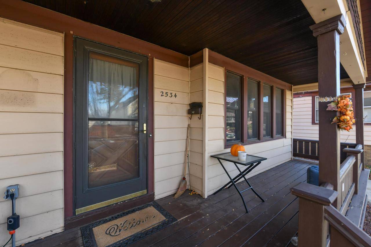 Milwaukee, WI 53207,2534 S Brisbane AVENUE