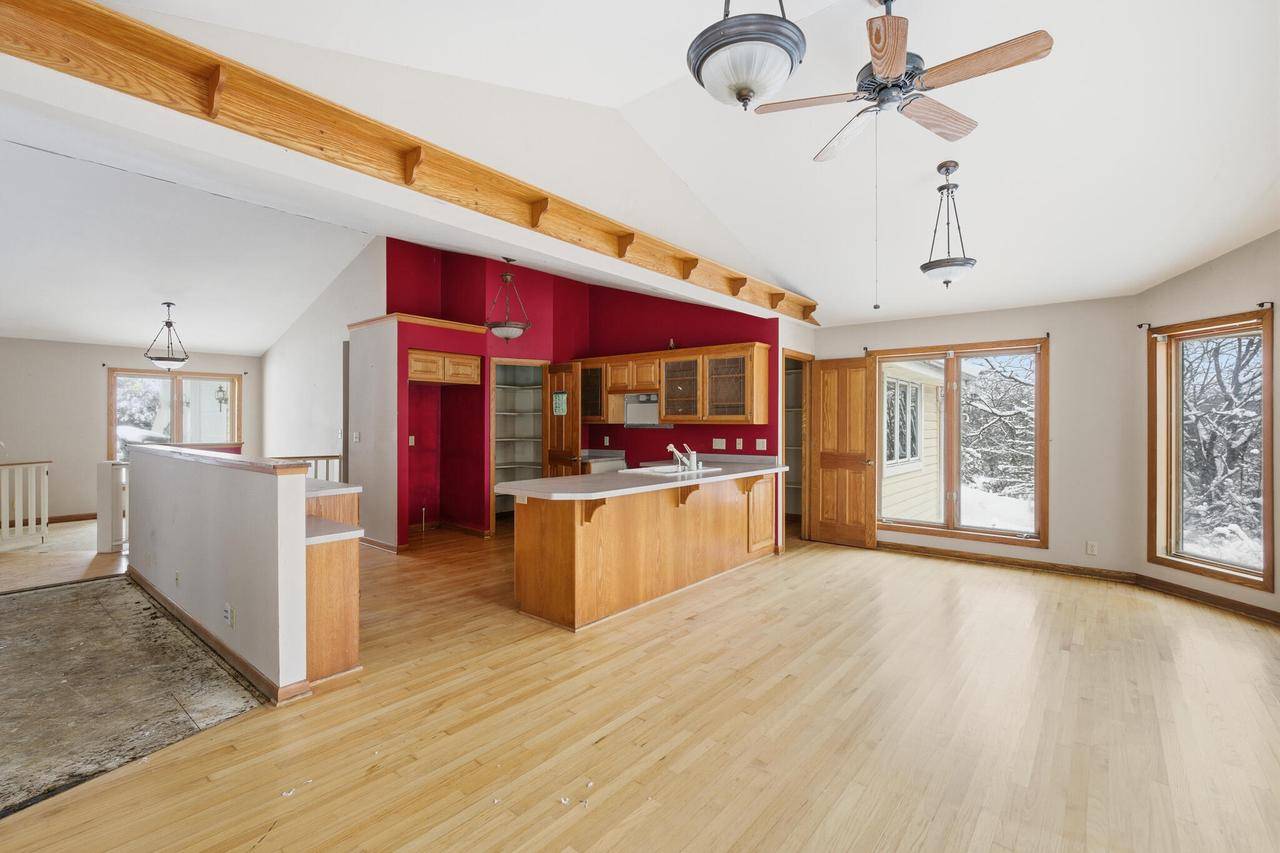 Waukesha, WI 53189,1714 Boulder COURT