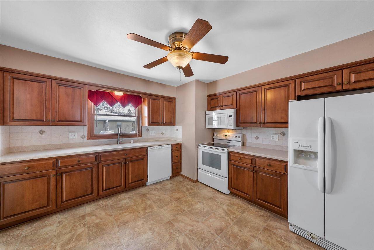 Grafton, WI 53024,121 W Bridge STREET