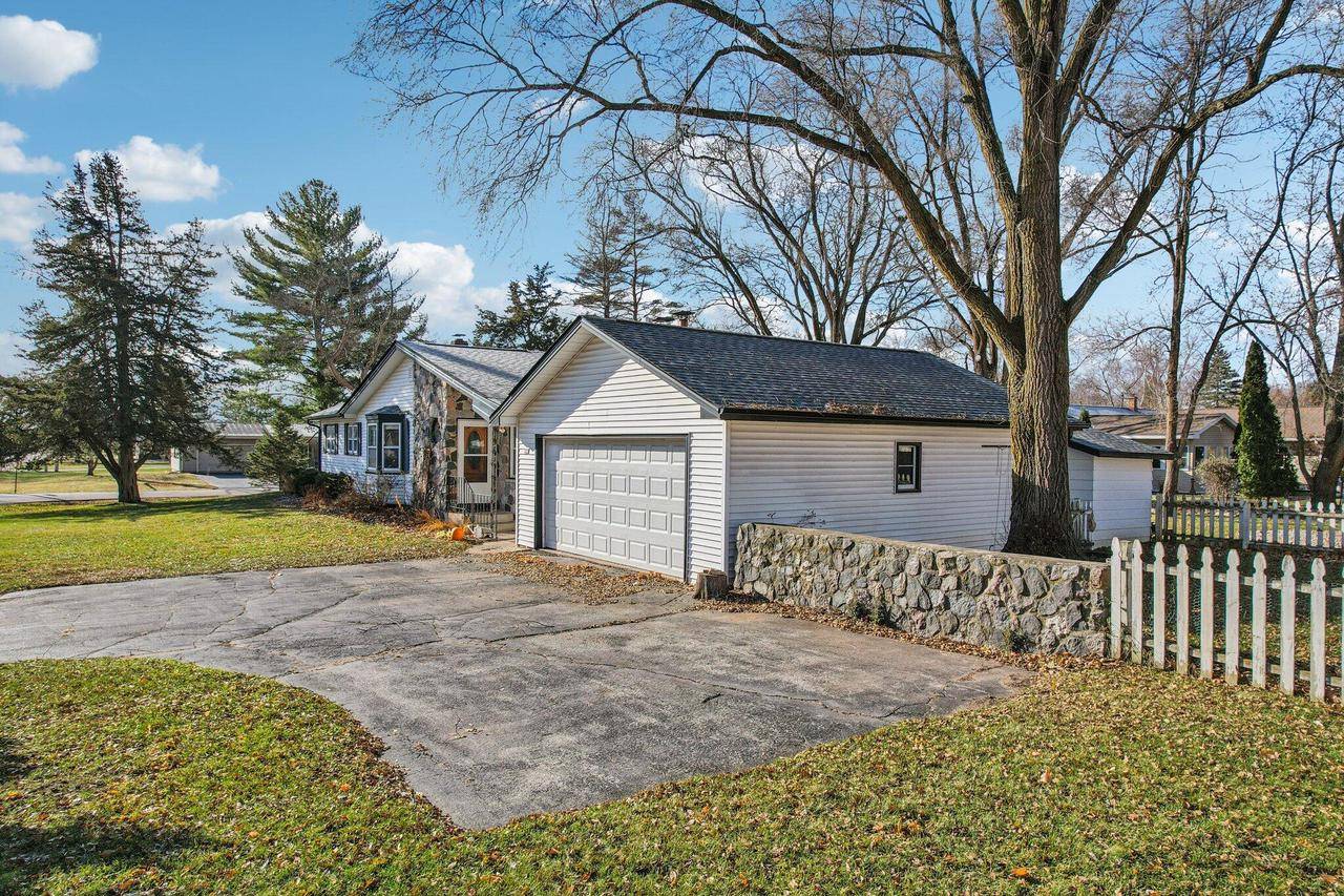 Eagle, WI 53119,223 S Sherman STREET