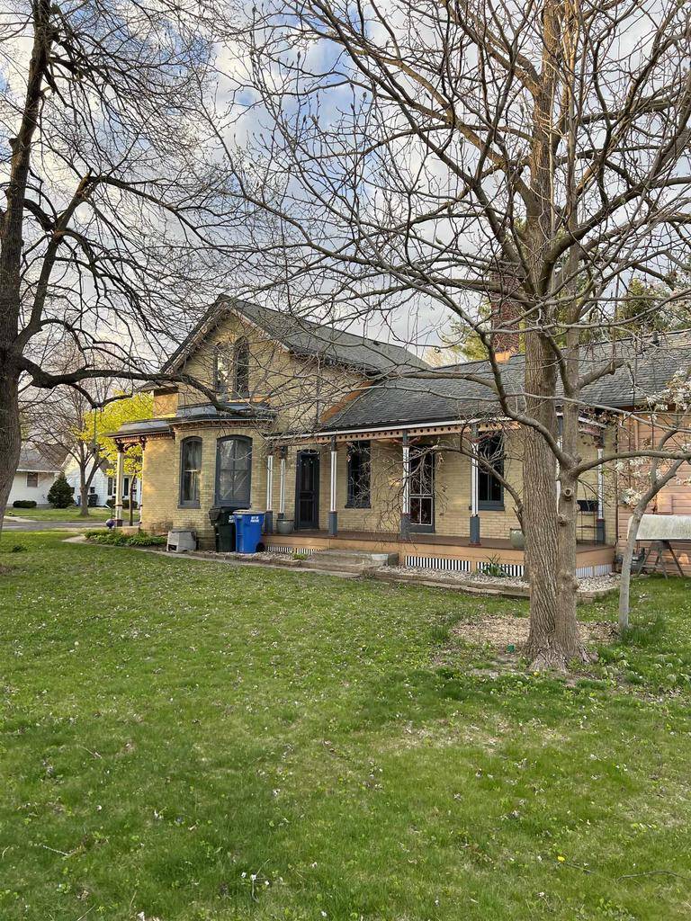 Portage, WI 53901,222 E Franklin STREET