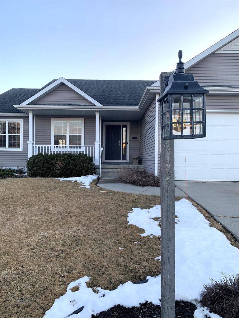 Columbus, WI 53925,529 Vista Circle