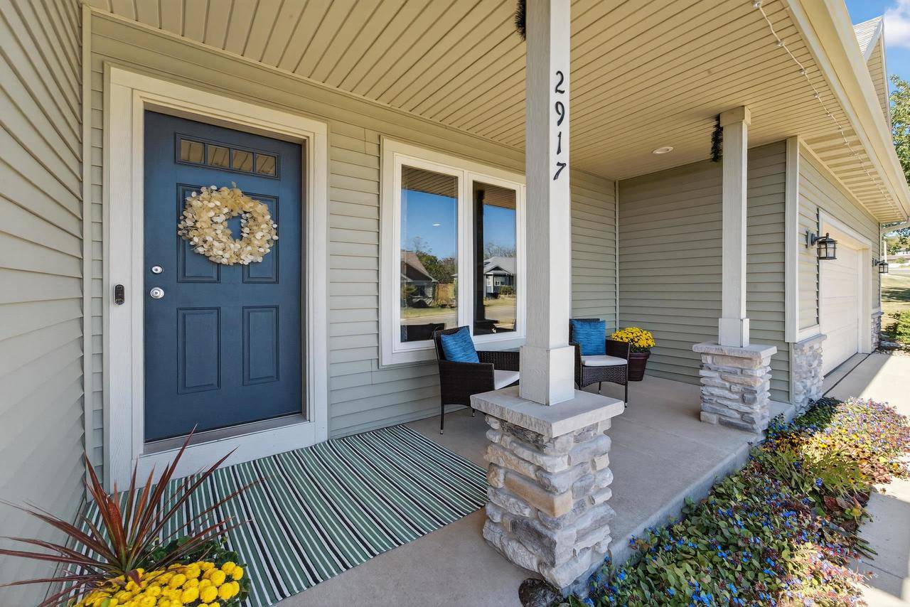 Blue Mounds, WI 53517,2917 Green Avenue