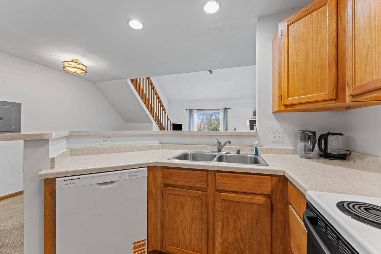 Baraboo, WI 53913,33B Grand Canyon Drive #207