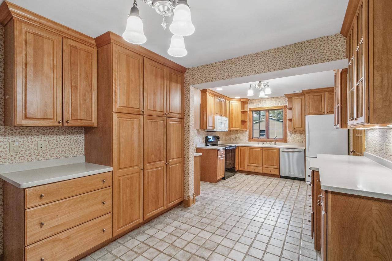 Cross Plains, WI 53528,2403 Martin Street