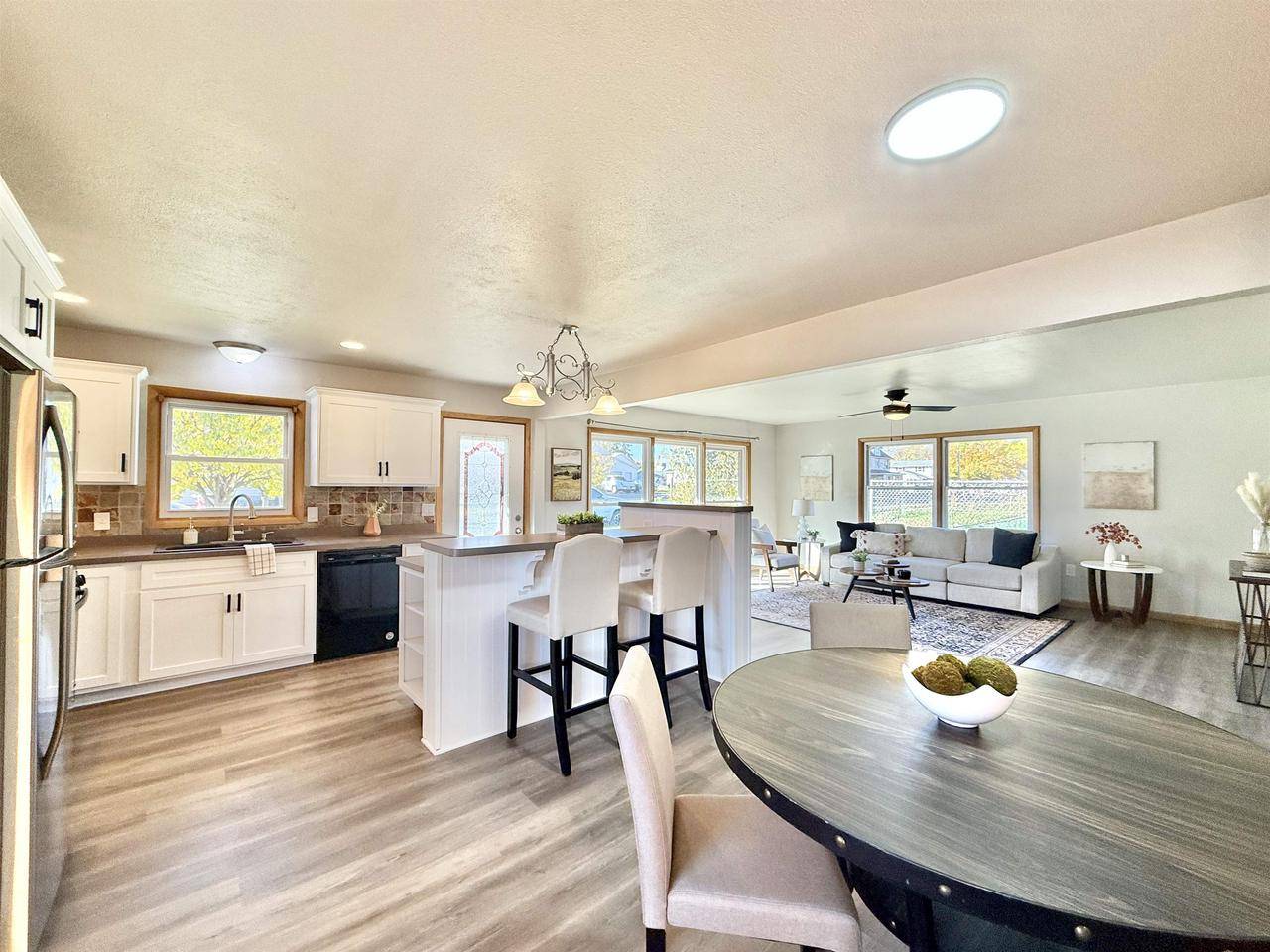 Clinton, WI 53525,305 Mill Street