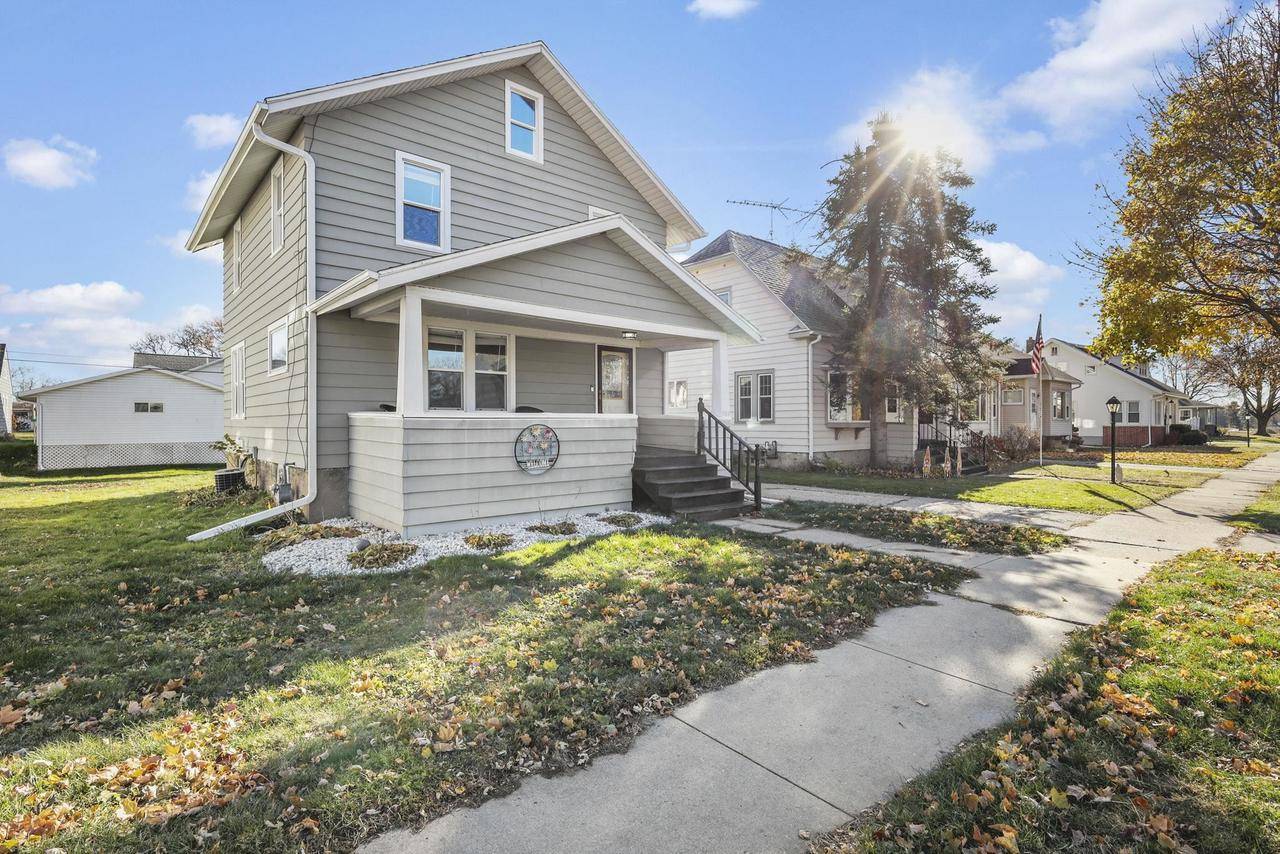 Beaver Dam, WI 53916,115 Cleveland Street