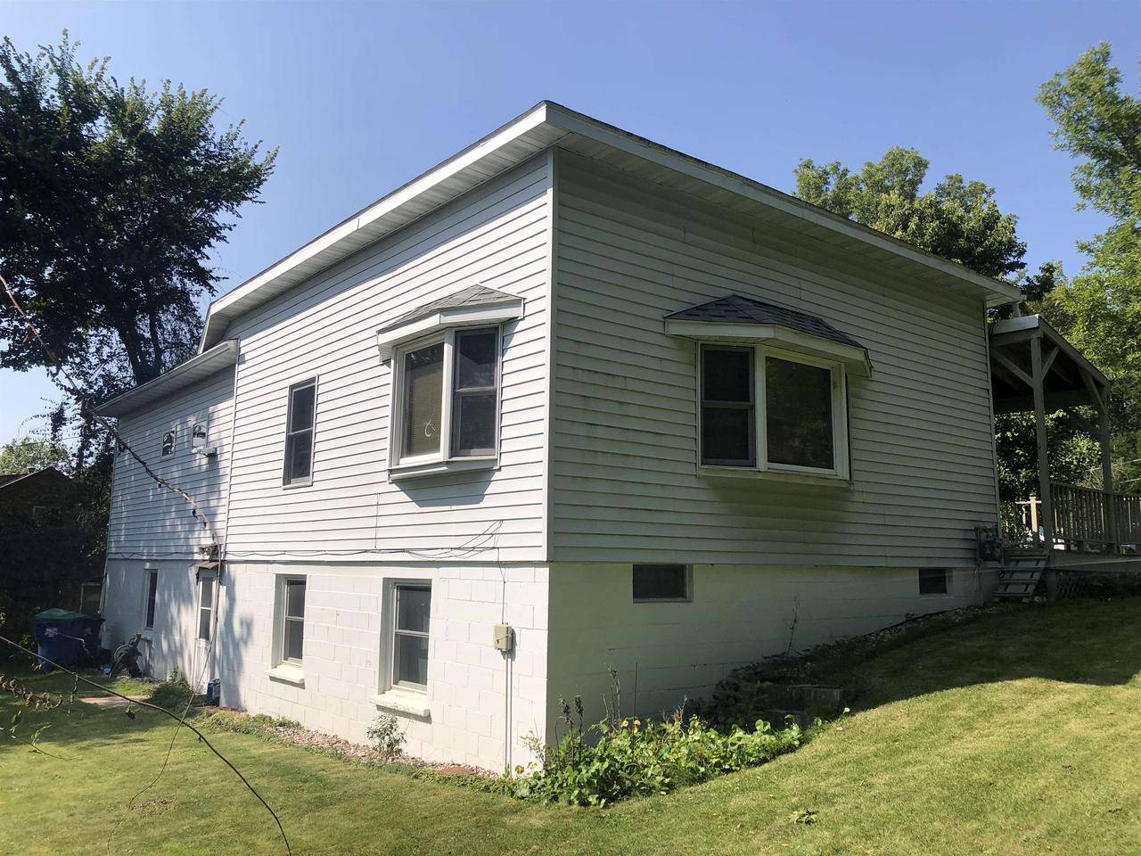 Wausau, WI 54403,1227 MONROE STREET