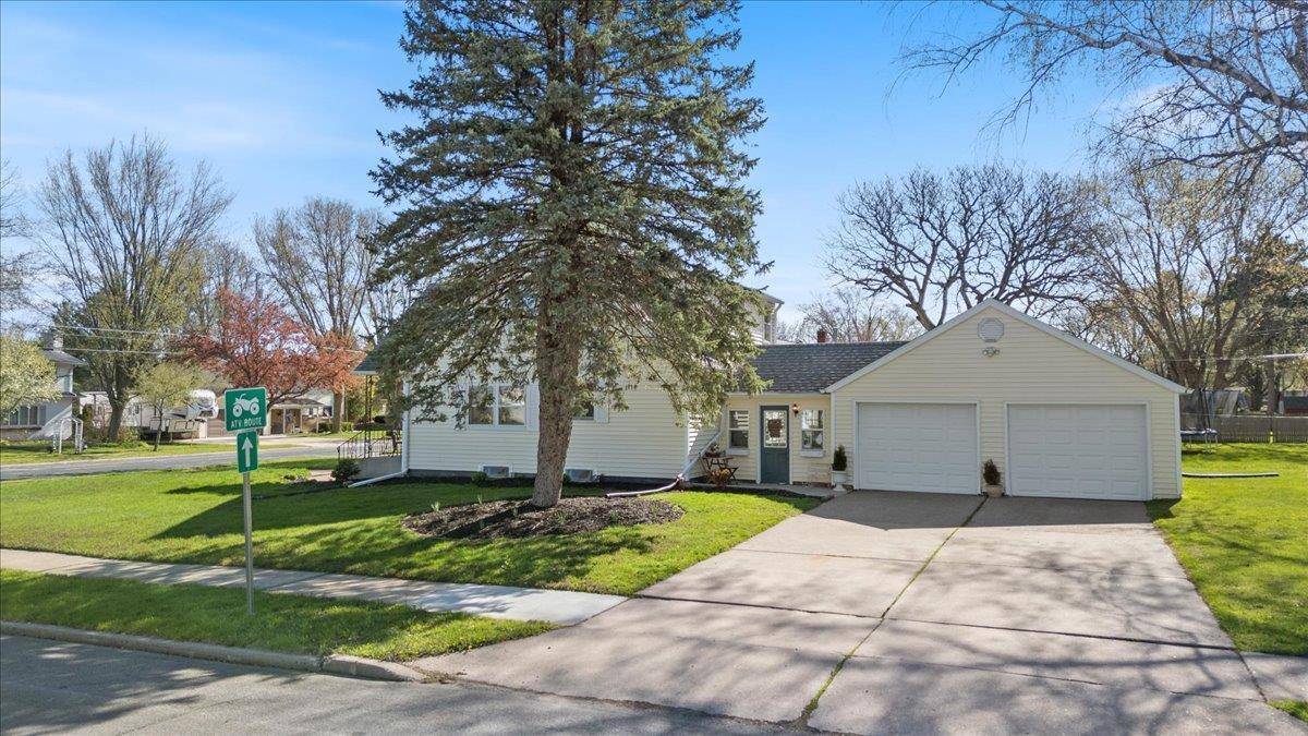 Marshfield, WI 54449,1614 W 5TH STREET