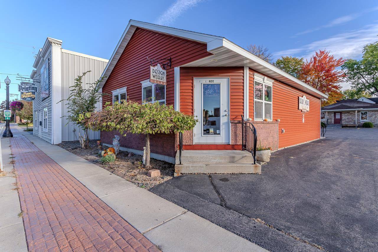 Mosinee, WI 54455,401 MAIN STREET