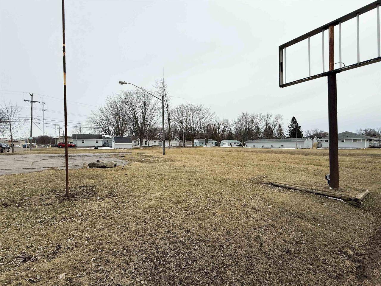 Abbotsford, WI 54405,416 & 418 N 4TH STREET