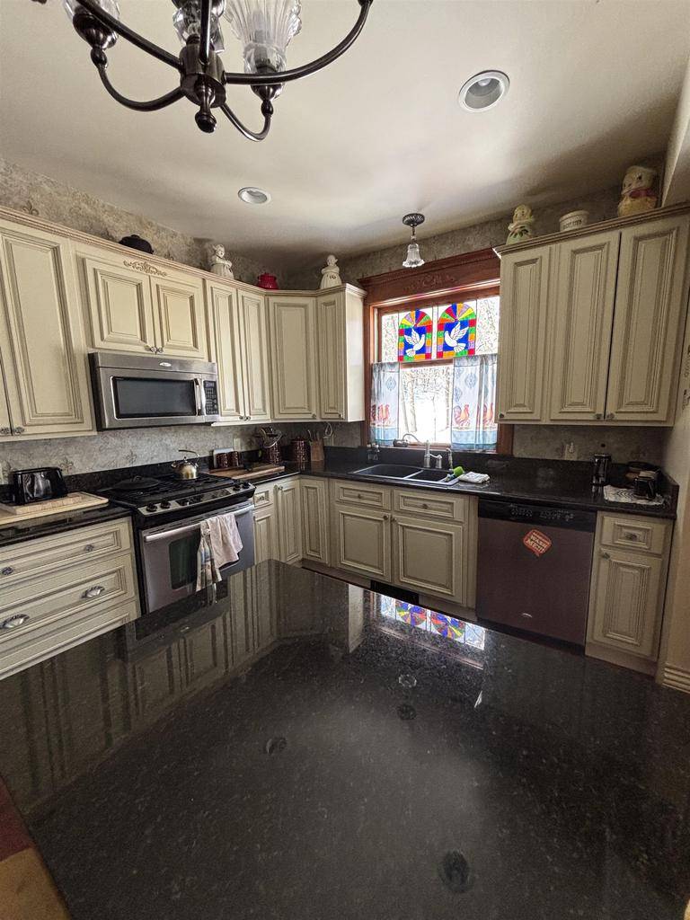 Rosholt, WI 54473,206 W RANDOLPH STREET