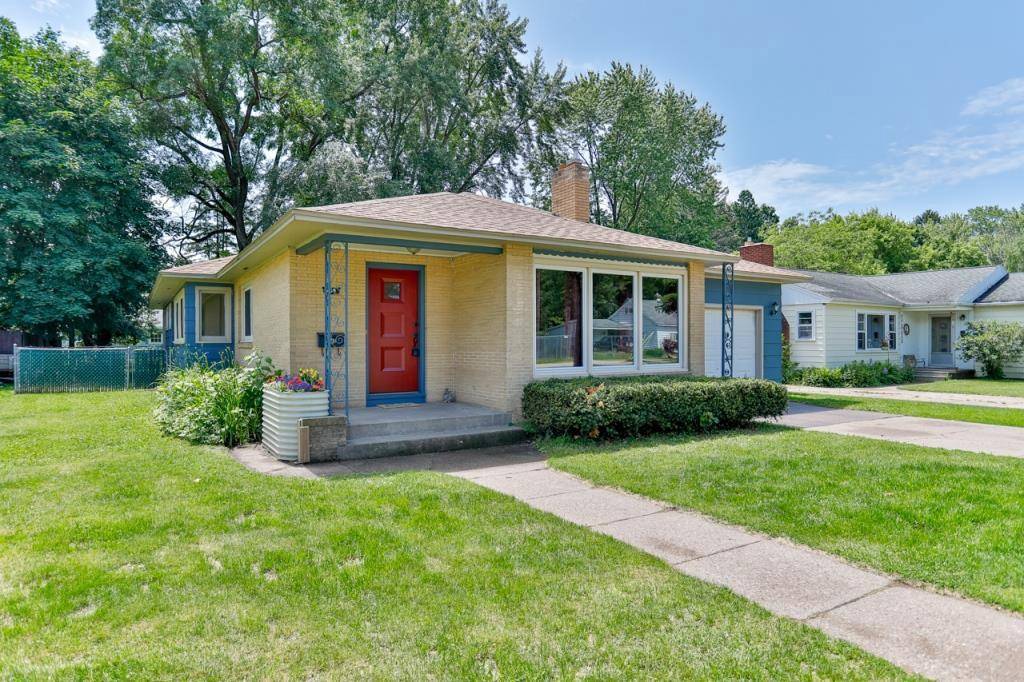 Wausau, WI 54403,609 BROADWAY AVENUE