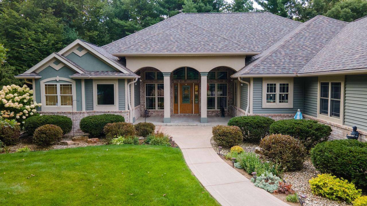 Plover, WI 54467,935 CLEARVIEW COURT