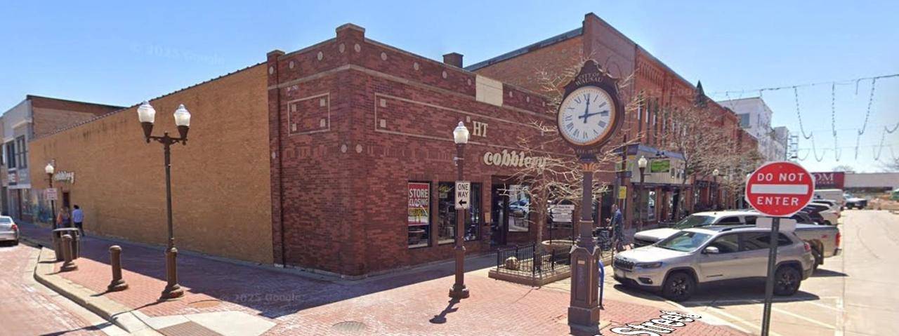 Wausau, WI 54403,327 3RD STREET