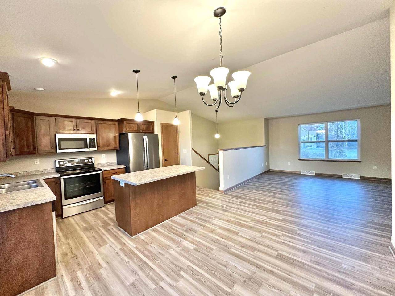 Kronenwetter, WI 54455,819 SEDONA COURT