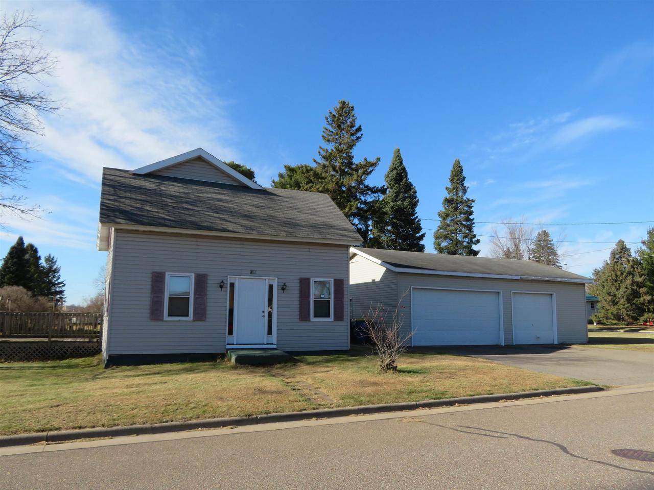 Merrill, WI 54452,402 S COOPER STREET