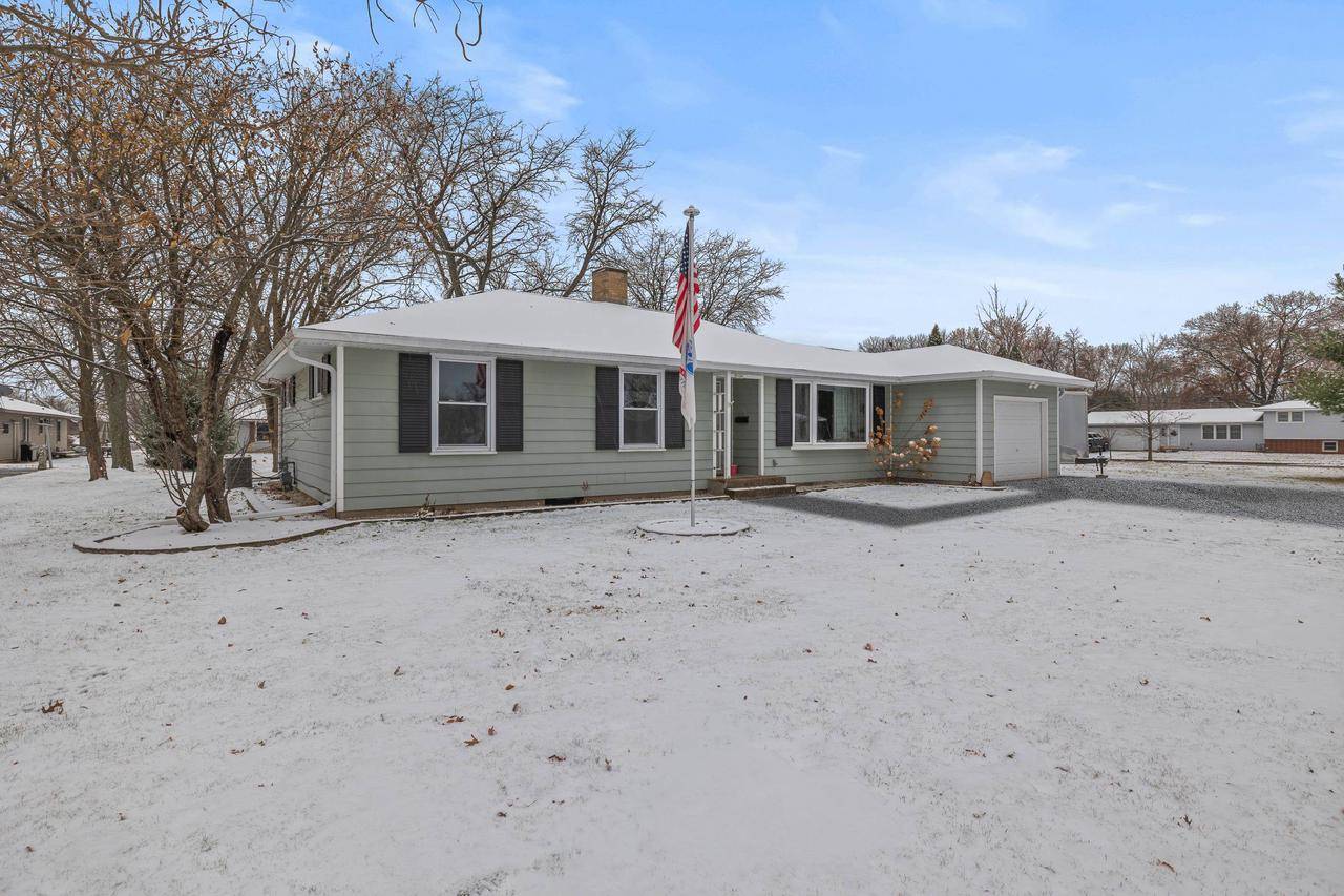 Stevens Point, WI 54481,3109 CENTER STREET