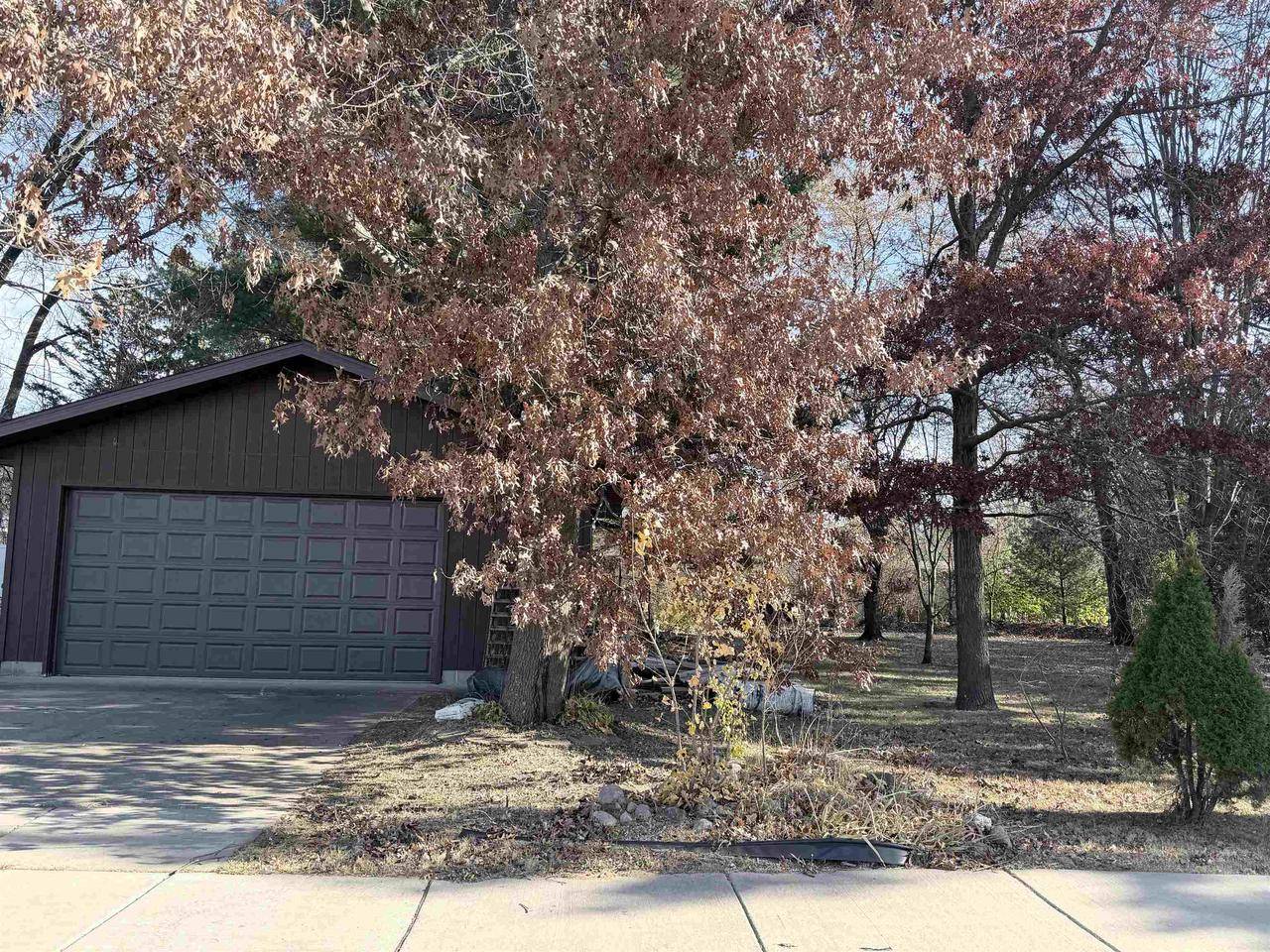 Wisconsin Rapids, WI 54494,2221 10TH STREET SOUTH