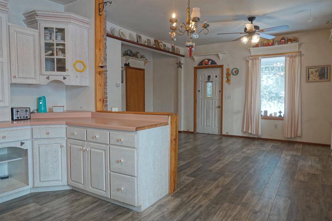 Dorchester, WI 54425,171 S 4TH STREET