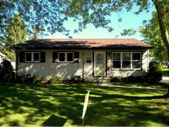 Brillion, WI 54110,426 ROSELAWN DR