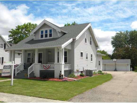 Brillion, WI 54110,207 DEWEY ST