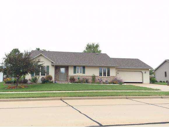 Kaukauna, WI 54130,1332 W HENRY ST