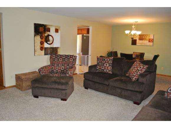 Green Bay, WI 54311,806 LINDEN DR #806