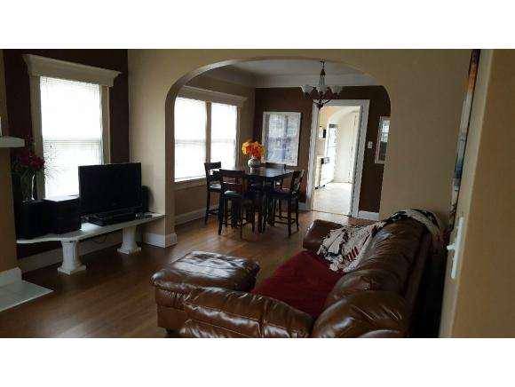 Green Bay, WI 54301,808 ALLOUEZ TERR