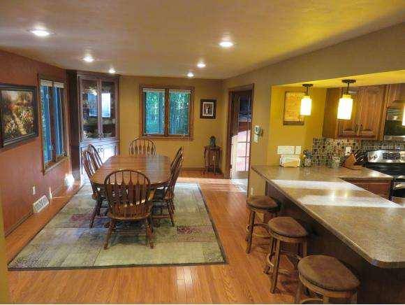 Hobart, WI 54155,909 DEER TRACK CT #909