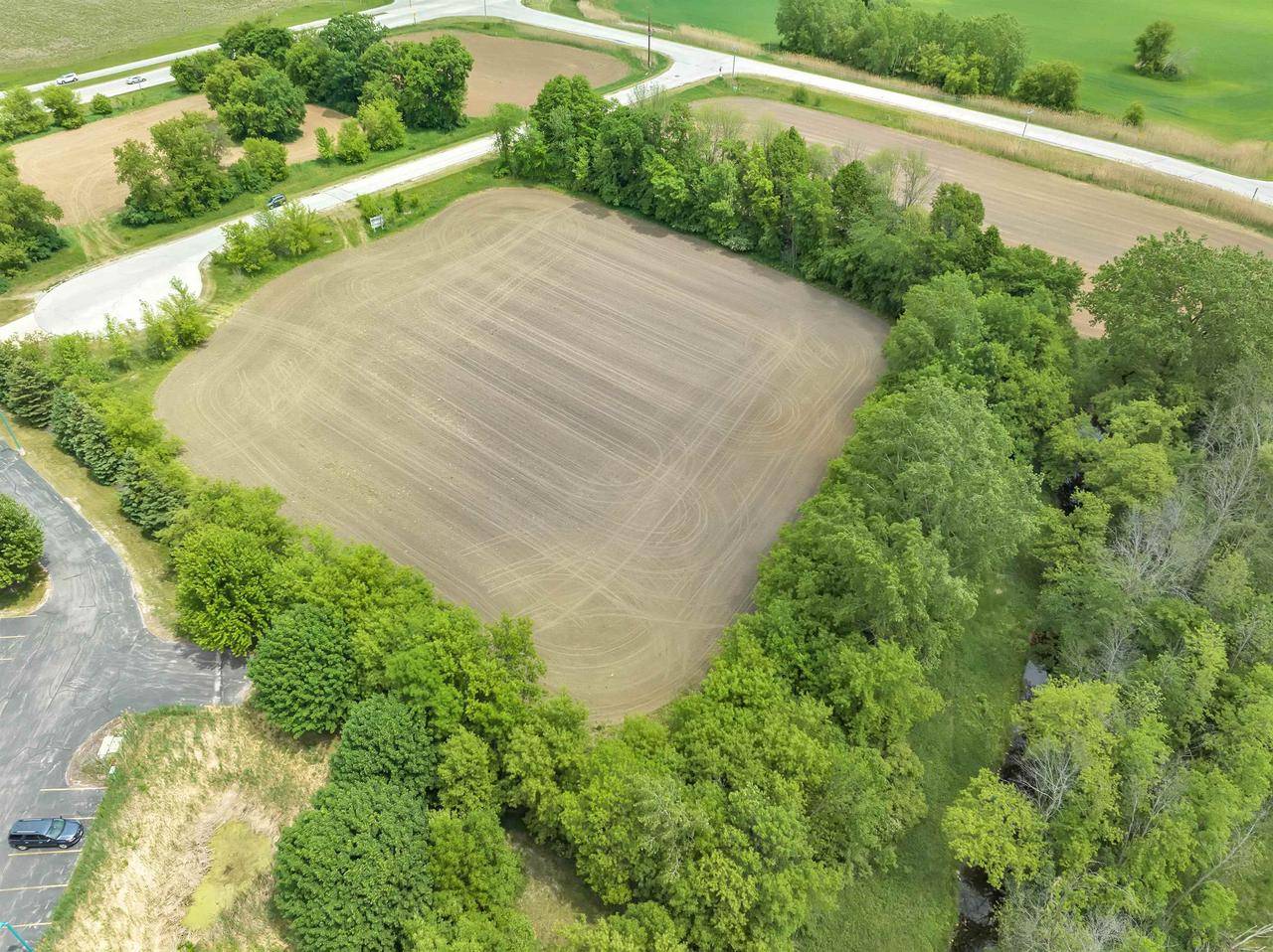 Green Bay, WI 54311,EQUESTRIAN COURT