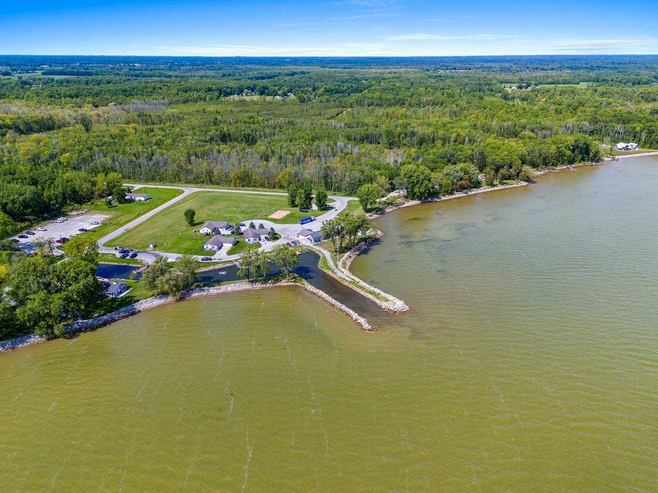 Little Suamico, WI 54141,COTTAGE ROAD