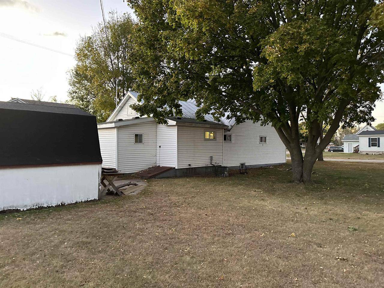 Oconto, WI 54153,604 3RD STREET