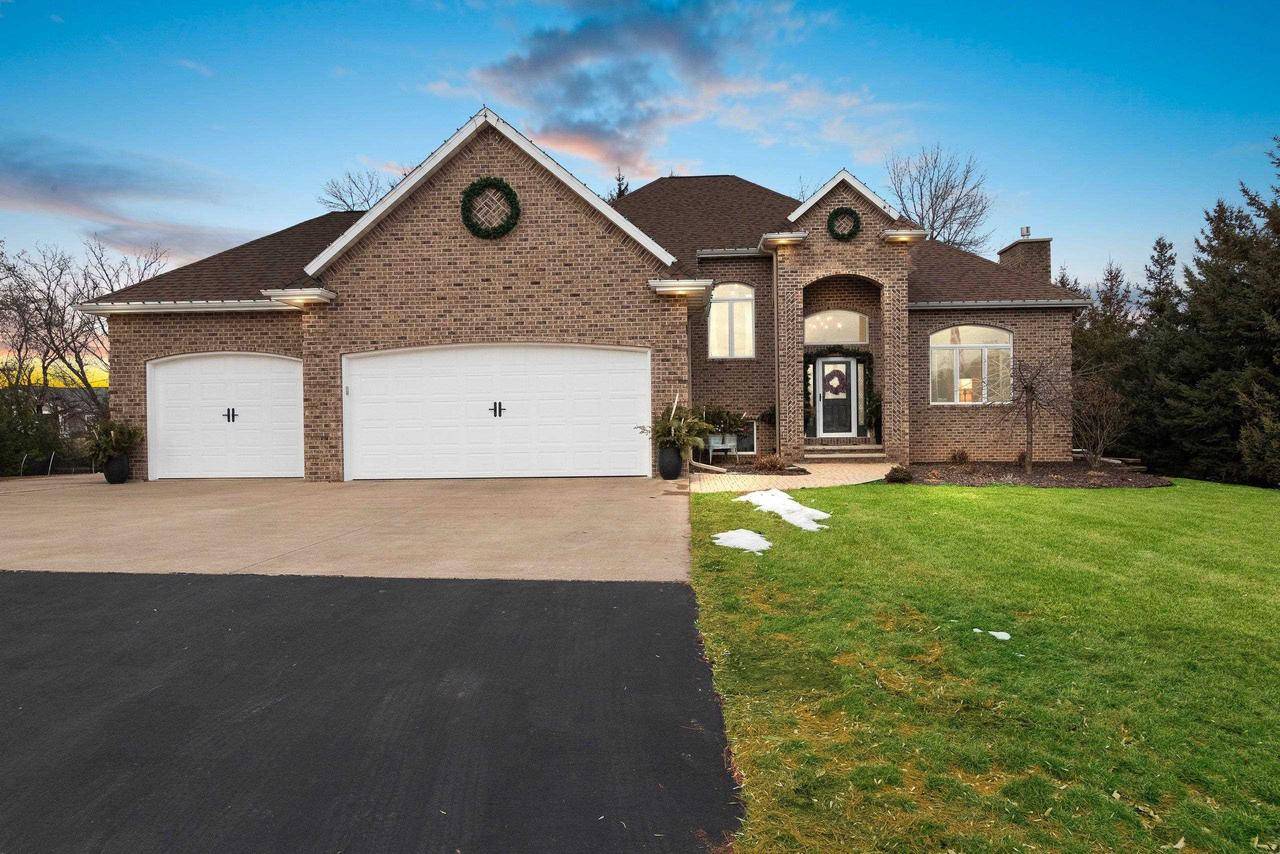 Hortonville, WI 54944,188 BROOKWOOD DRIVE