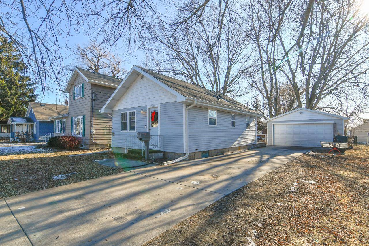 Appleton, WI 54914,933 W HAWES AVENUE