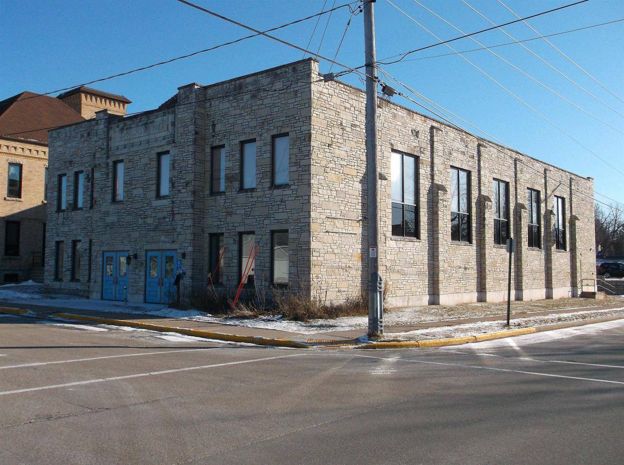 Omro, WI 54963,130 W LARRABEE STREET