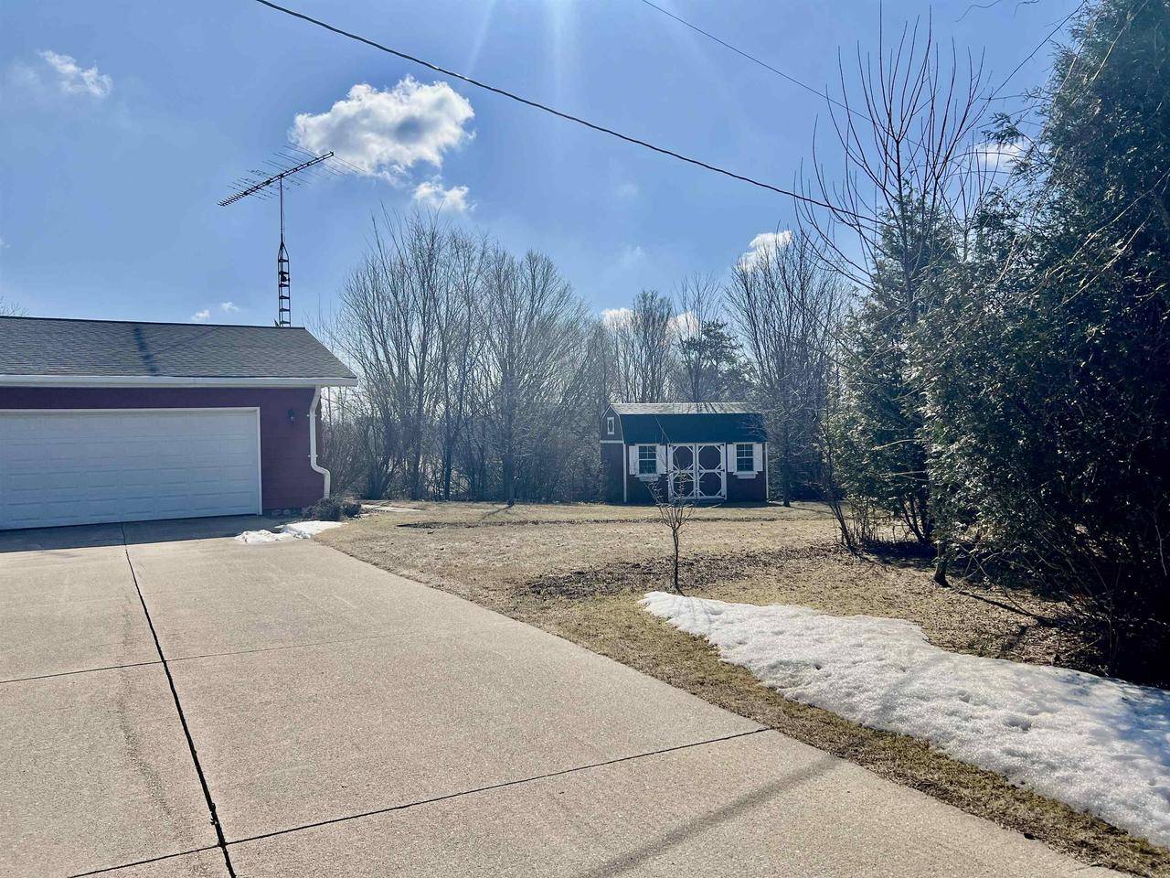 Rosholt, WI 54473,10144 W TREE LAKE ROAD