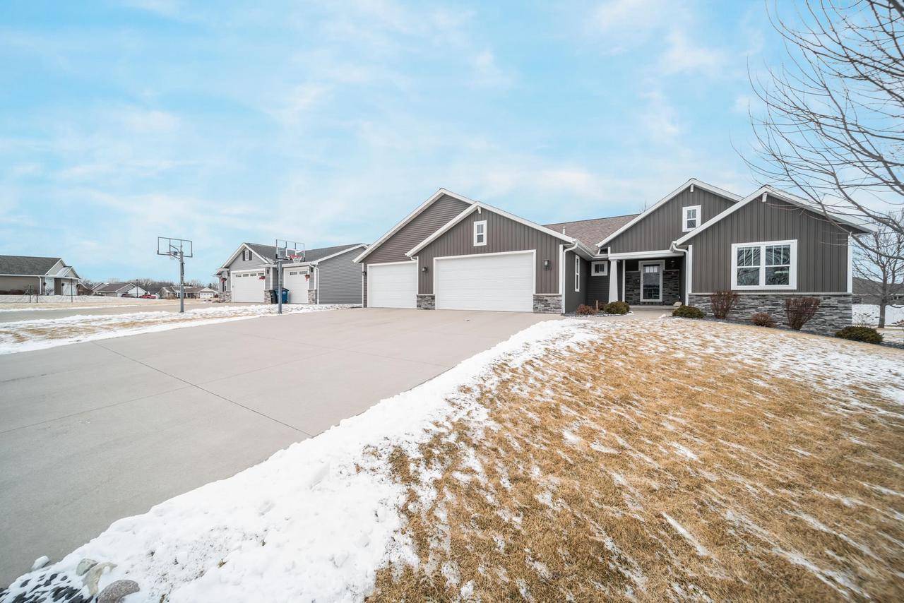 Neenah, WI 54956,2234 MARY LANE