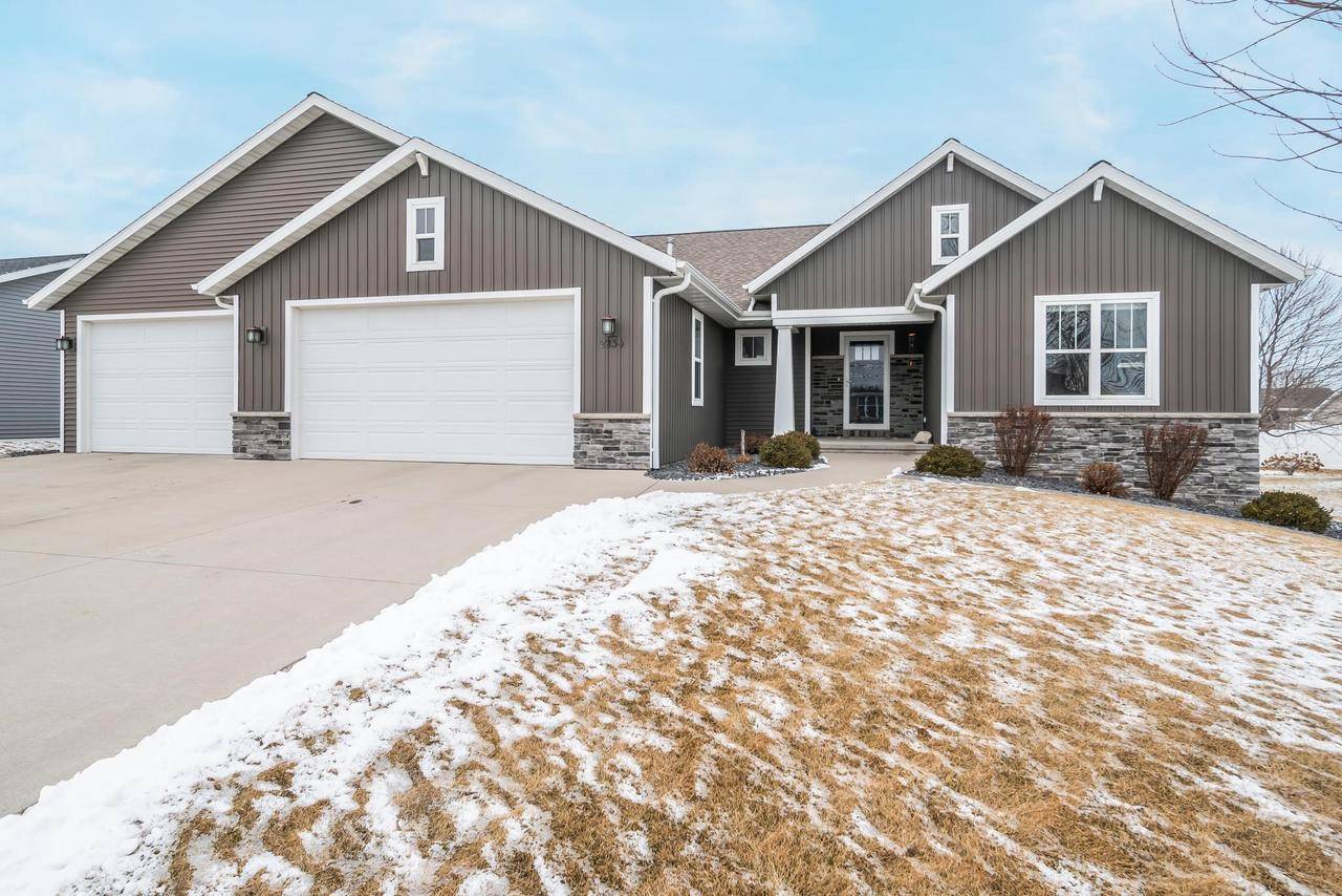 Neenah, WI 54956,2234 MARY LANE