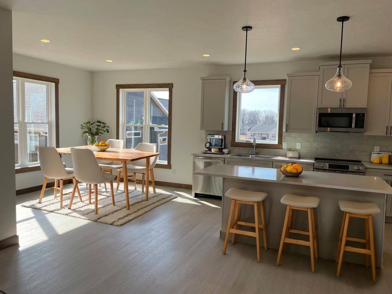 Menasha, WI 54952,817 KELSEY BROOK COURT