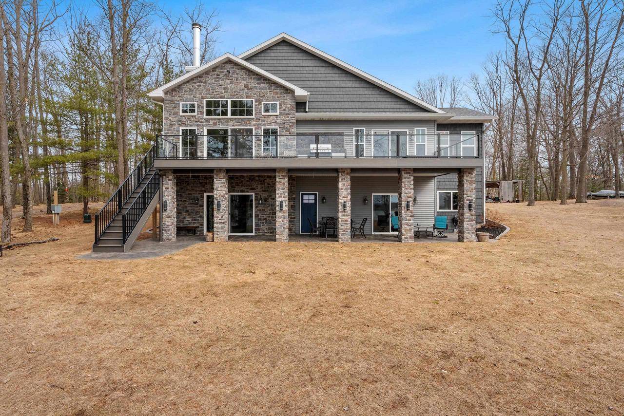 Pound, WI 54161,9123 W LAKE DRIVE