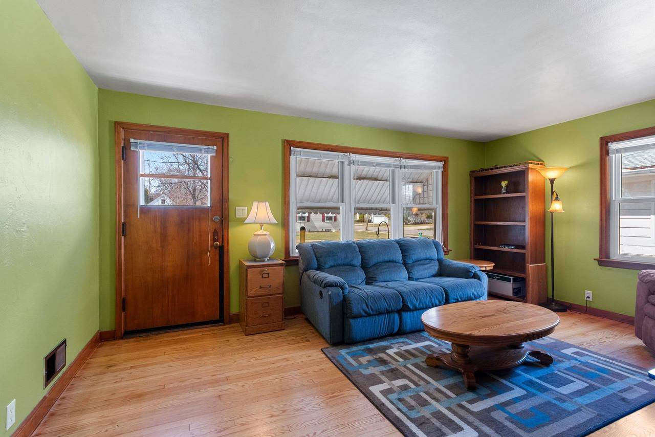 Appleton, WI 54911,2002 N CLARK STREET
