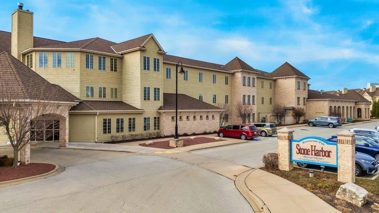 Sturgeon Bay, WI 54235,107 N 1ST AVENUE #223/225